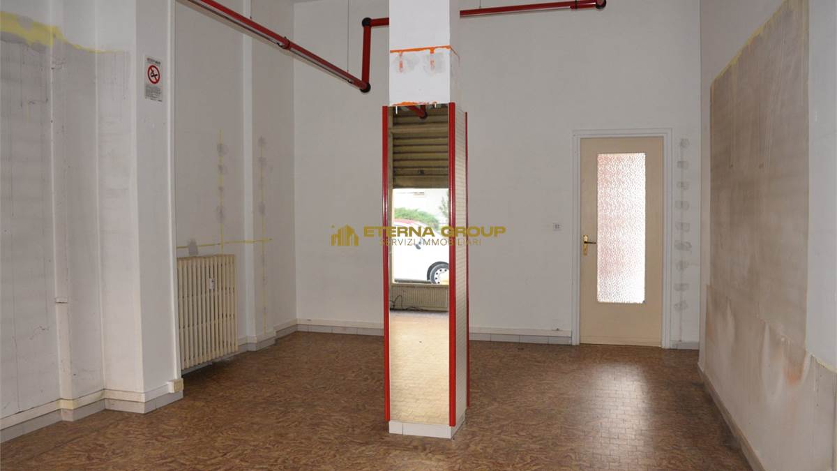 NEGOZIO - LOCALE PRINCIPALE